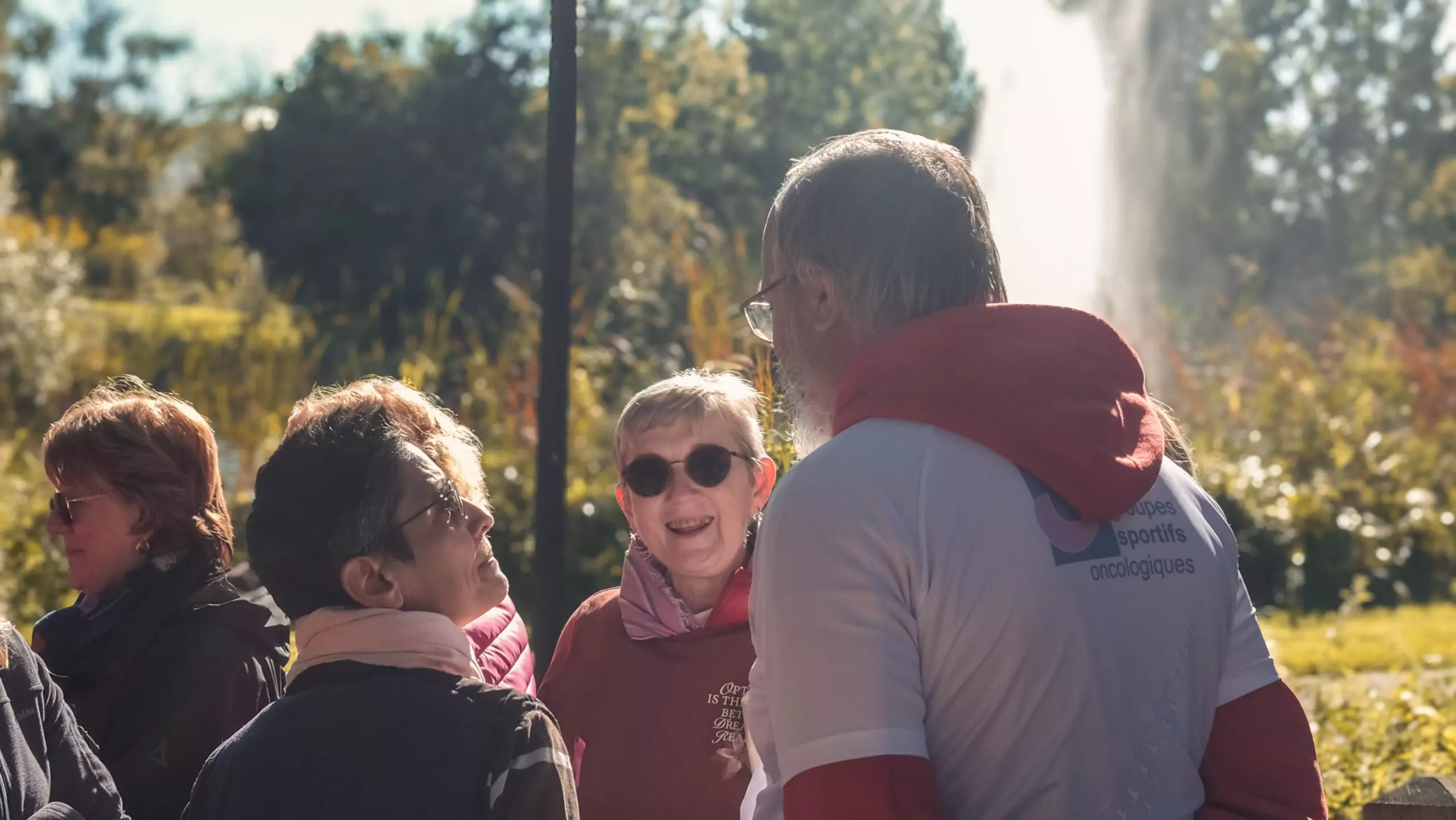 A group of ALGSO members laughing at the Broschtkriibslaf 2024