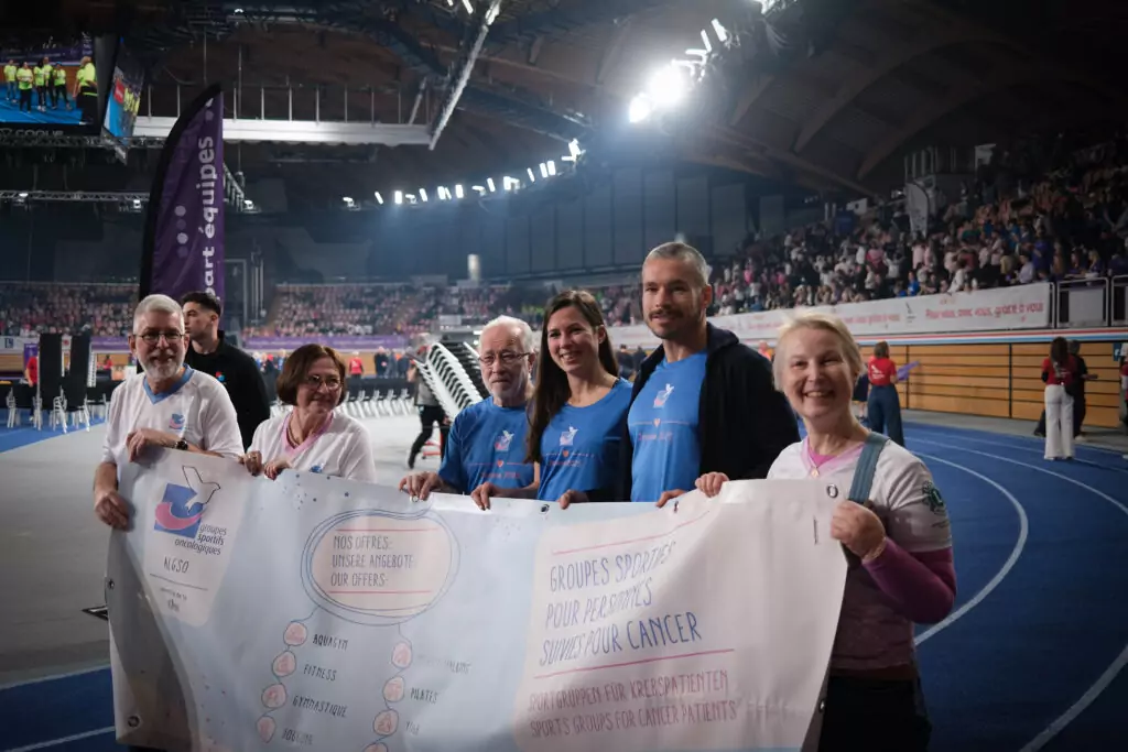 Relais pour la Vie 2026 Couverture de la galerie photo avec l'équipe ALGSO faisant le premier tour ensemble.